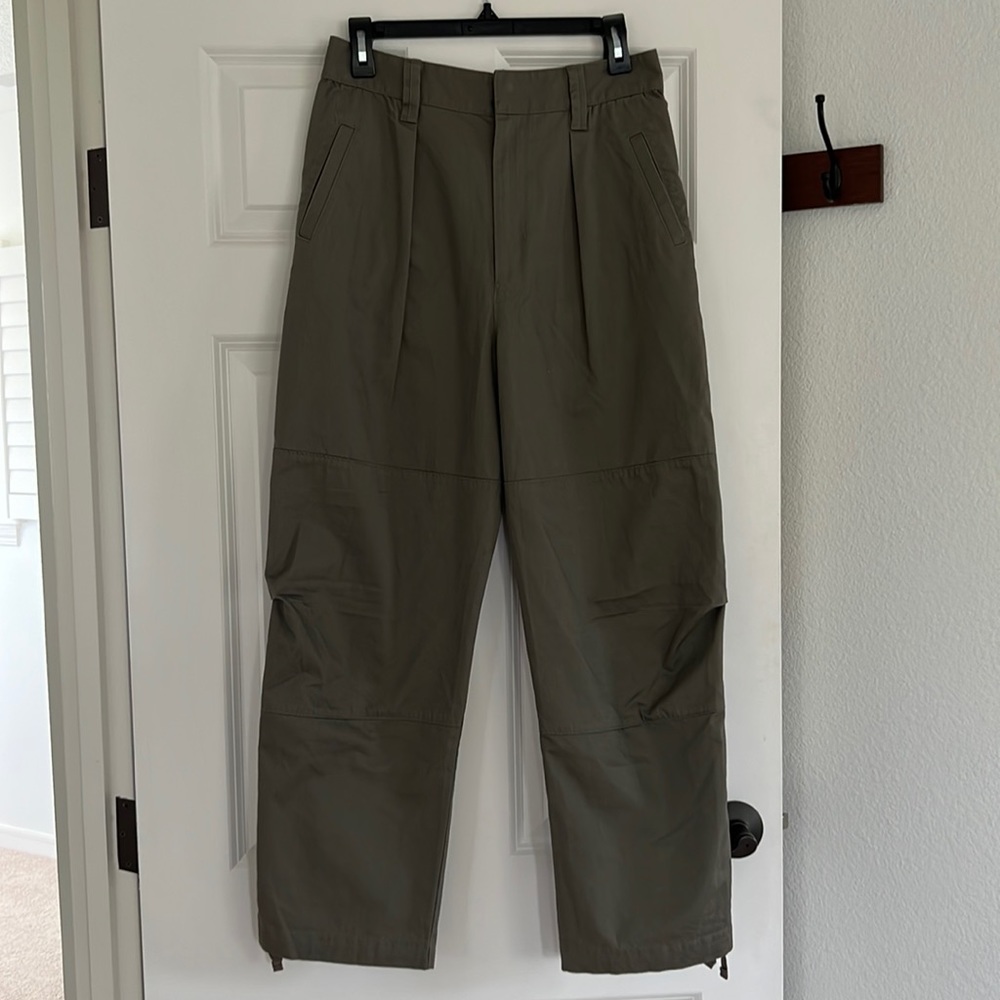 Uniqlo Pleated Trousers - Barrel Leg